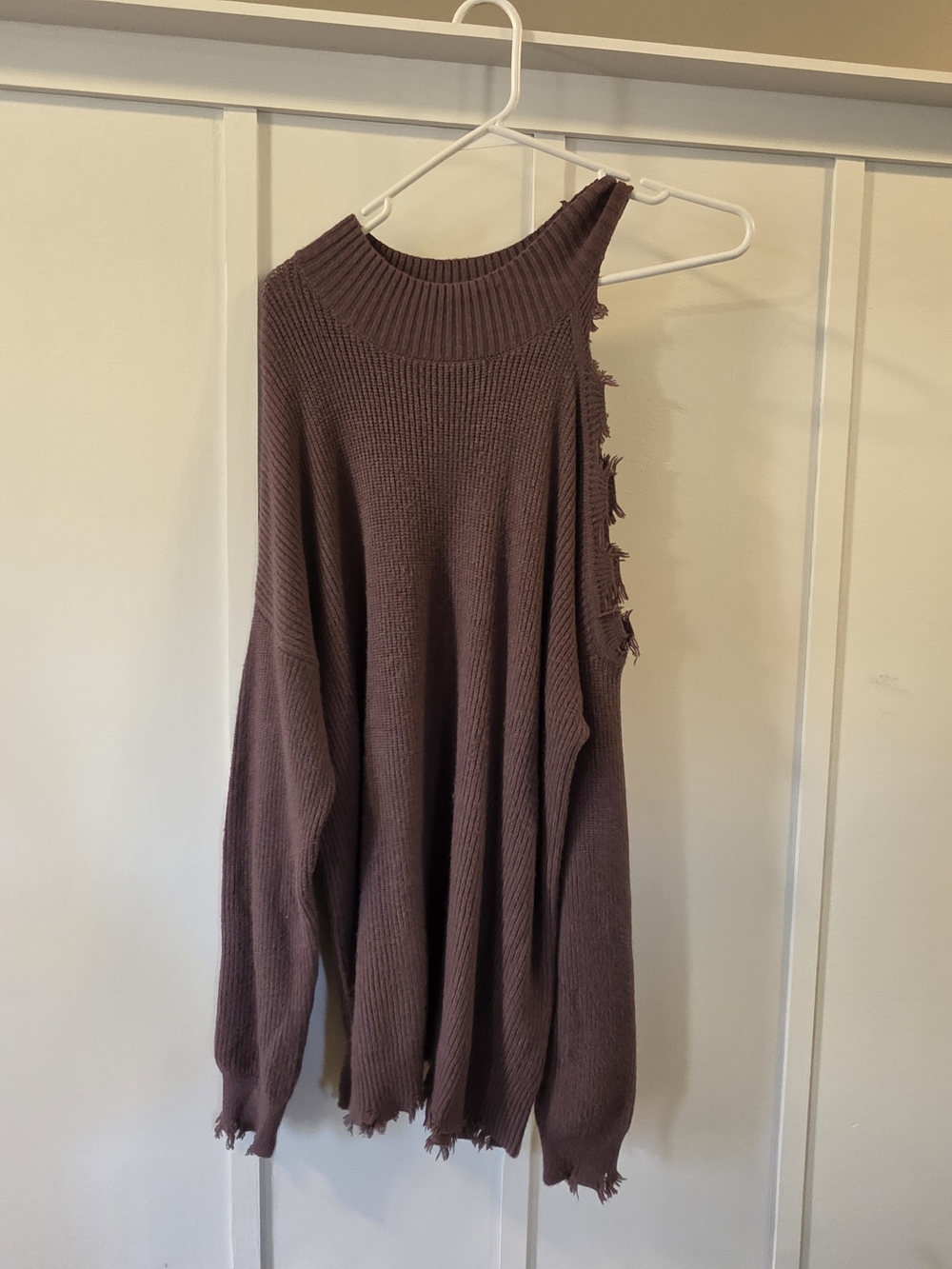 Women’s Distressed One-Shoulder Sweater -